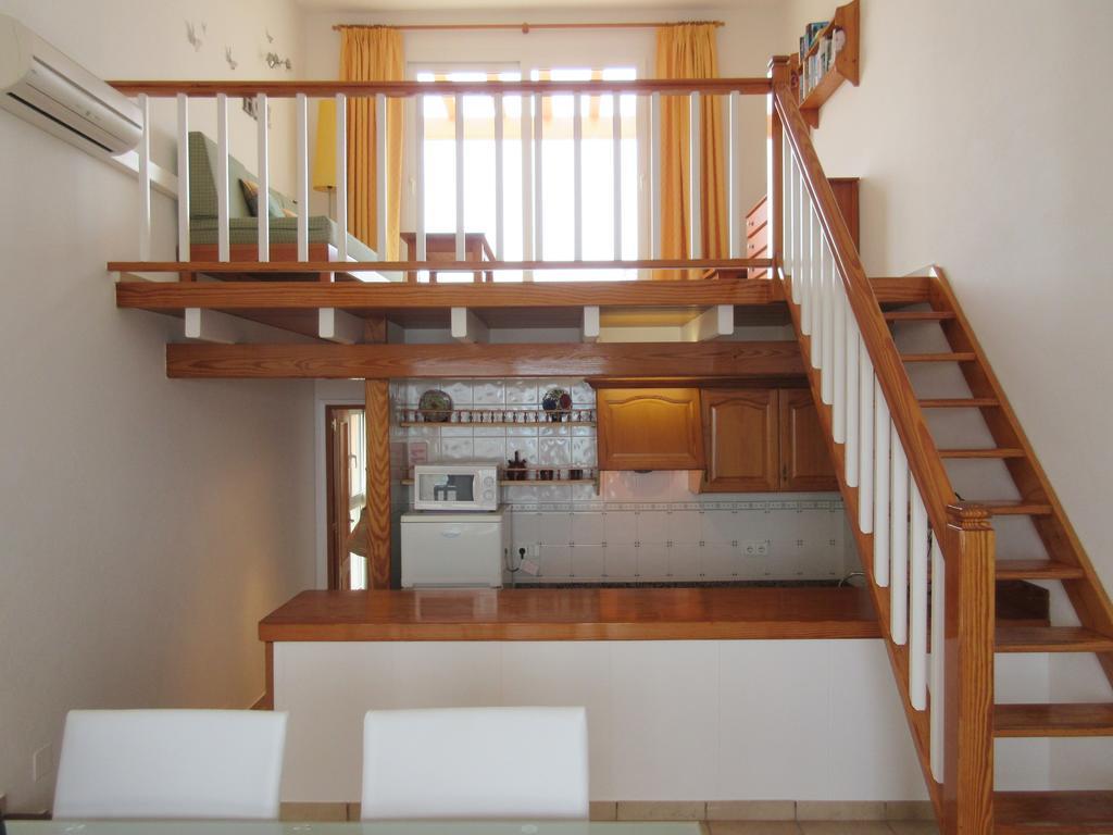 Astbury Apartments Ses Basses Es Calo  Εξωτερικό φωτογραφία